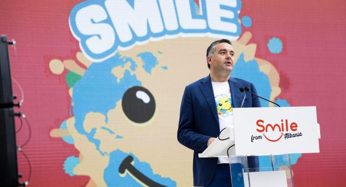 Hapen aplikimet per Smile Albania:1 mije te rinj do promovojne turizmin ne pikat kufitare